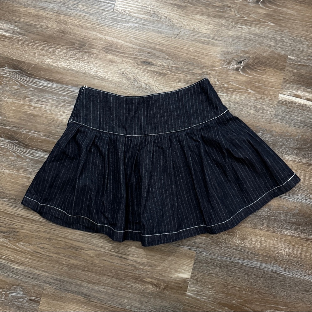 Forever 21 Dark Blue Pleated Skort